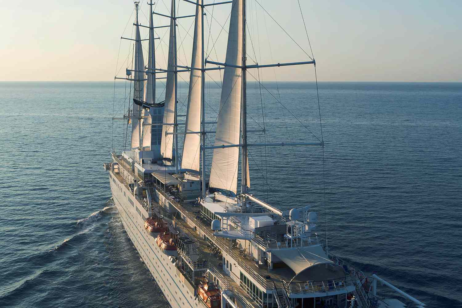 TAL-exteior-club-med-yacht-2-CLUBMEDYACHT0223-820440a8445446bb85806988aed1e648