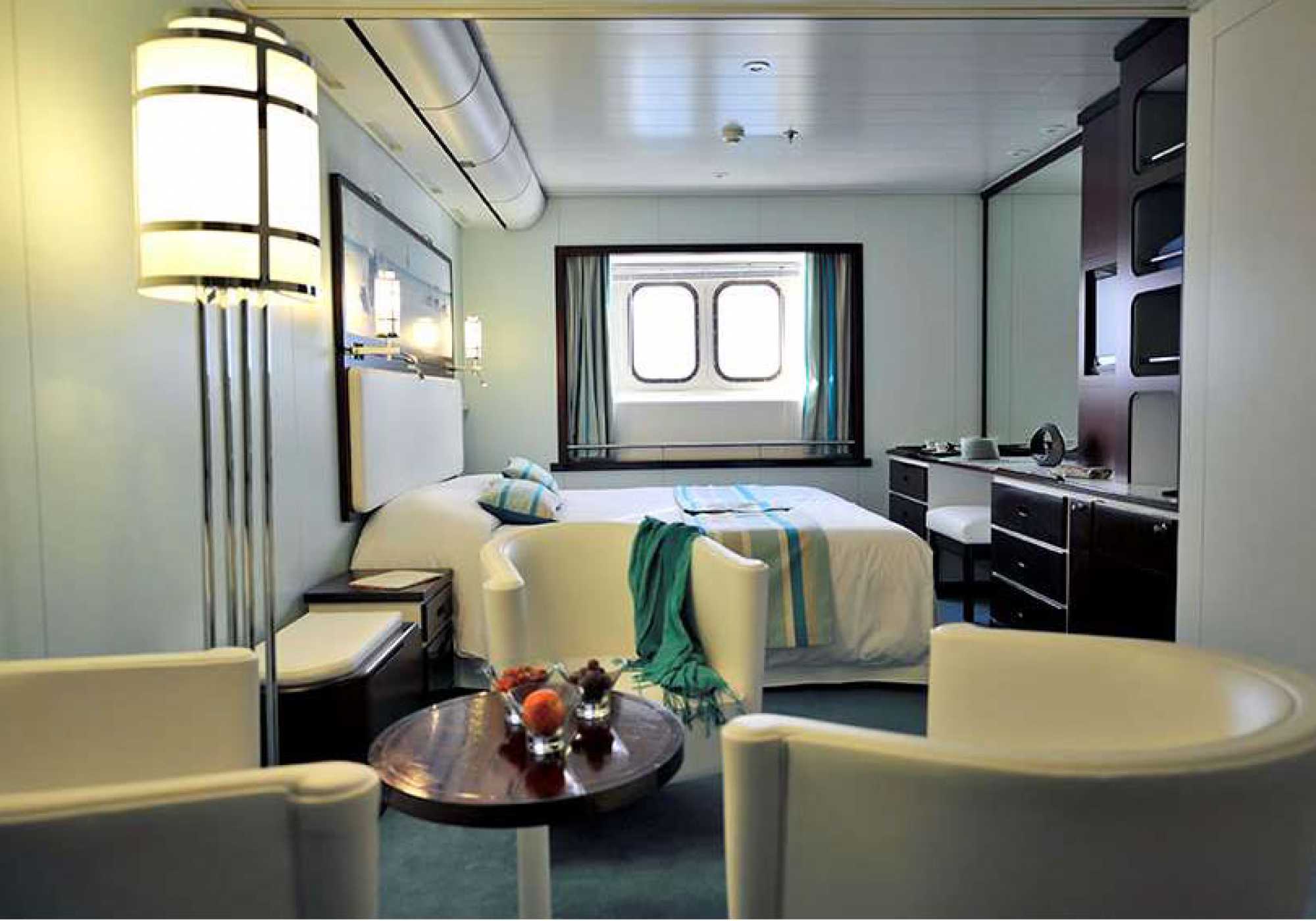 club-med-2-cabin