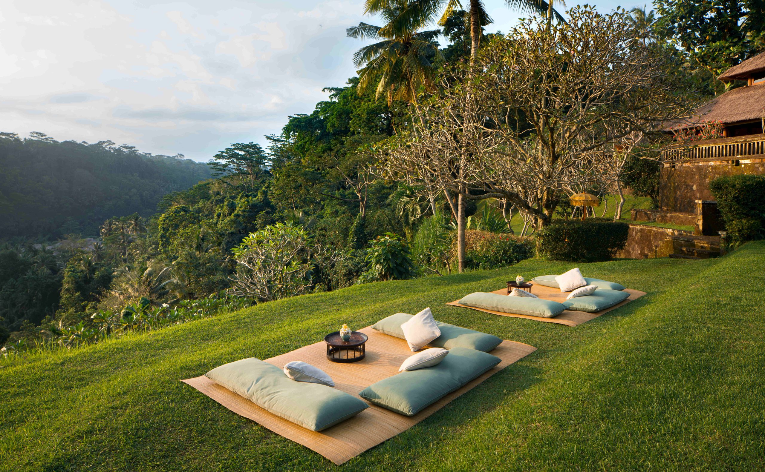 Amandari_Sundowner_Picnic