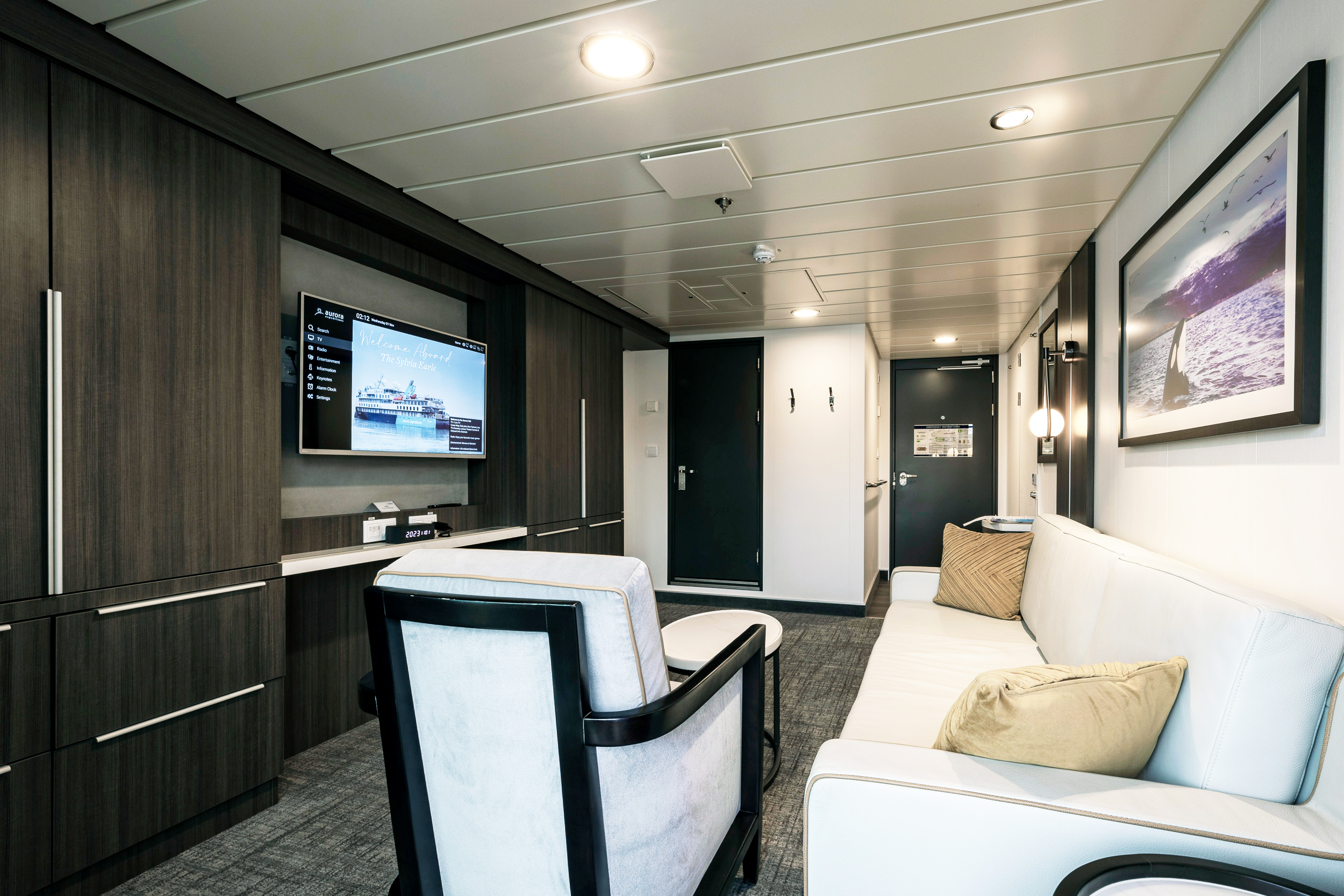 Captain’s Suite 420, Richard I’Anson