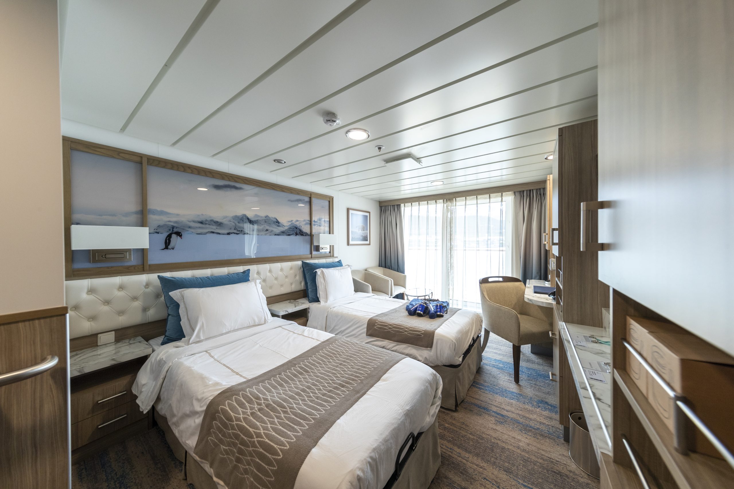 Greg Mortimer – Balcony Stateroom C
