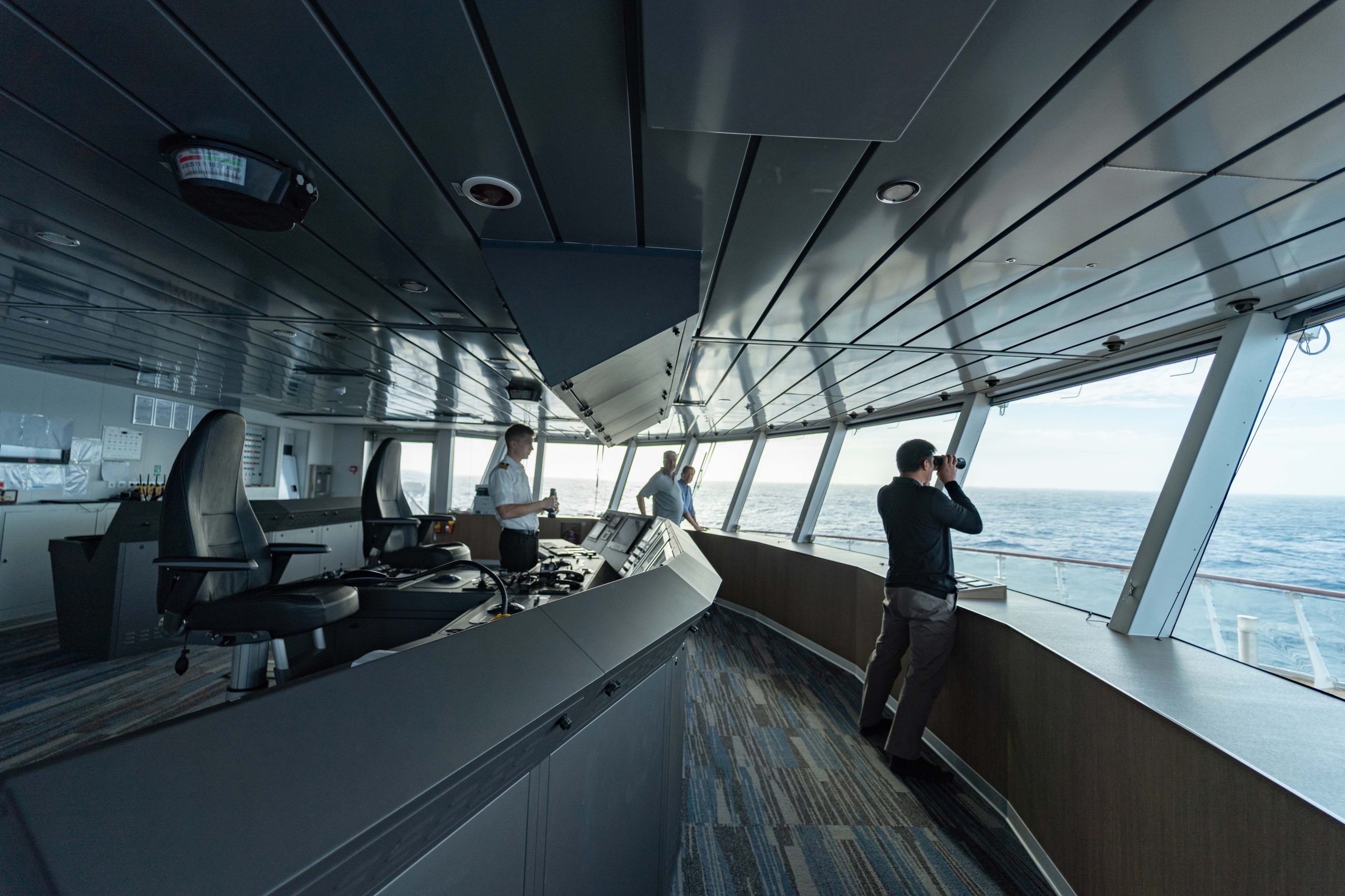 Greg Mortimer – Bridge