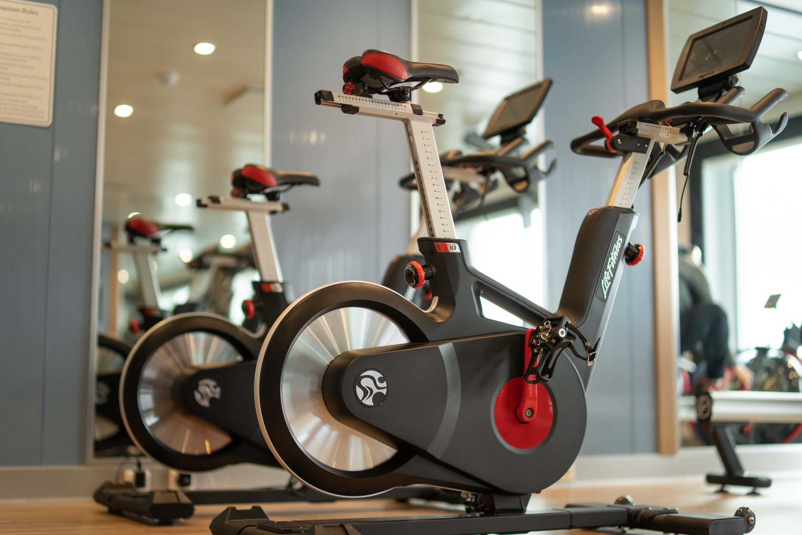 Greg Mortimer – Gym 2