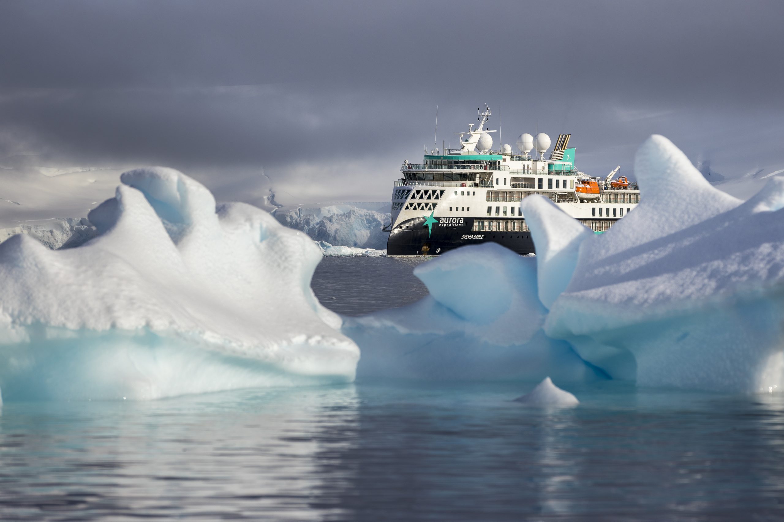 MV Sylvia Earle, Goudier Island, Antarctica, Richard I’Anson-3