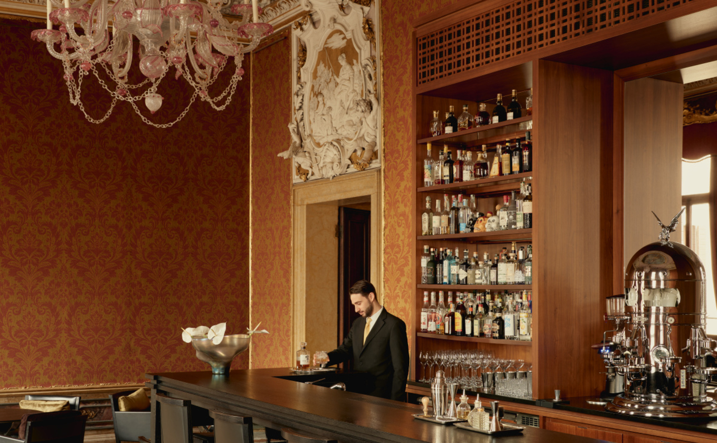 aman-venice-bar_0