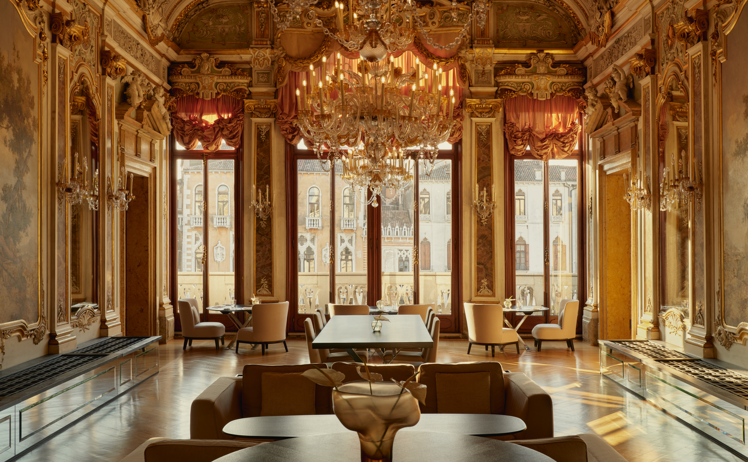 aman-venice_italy_-ballroom