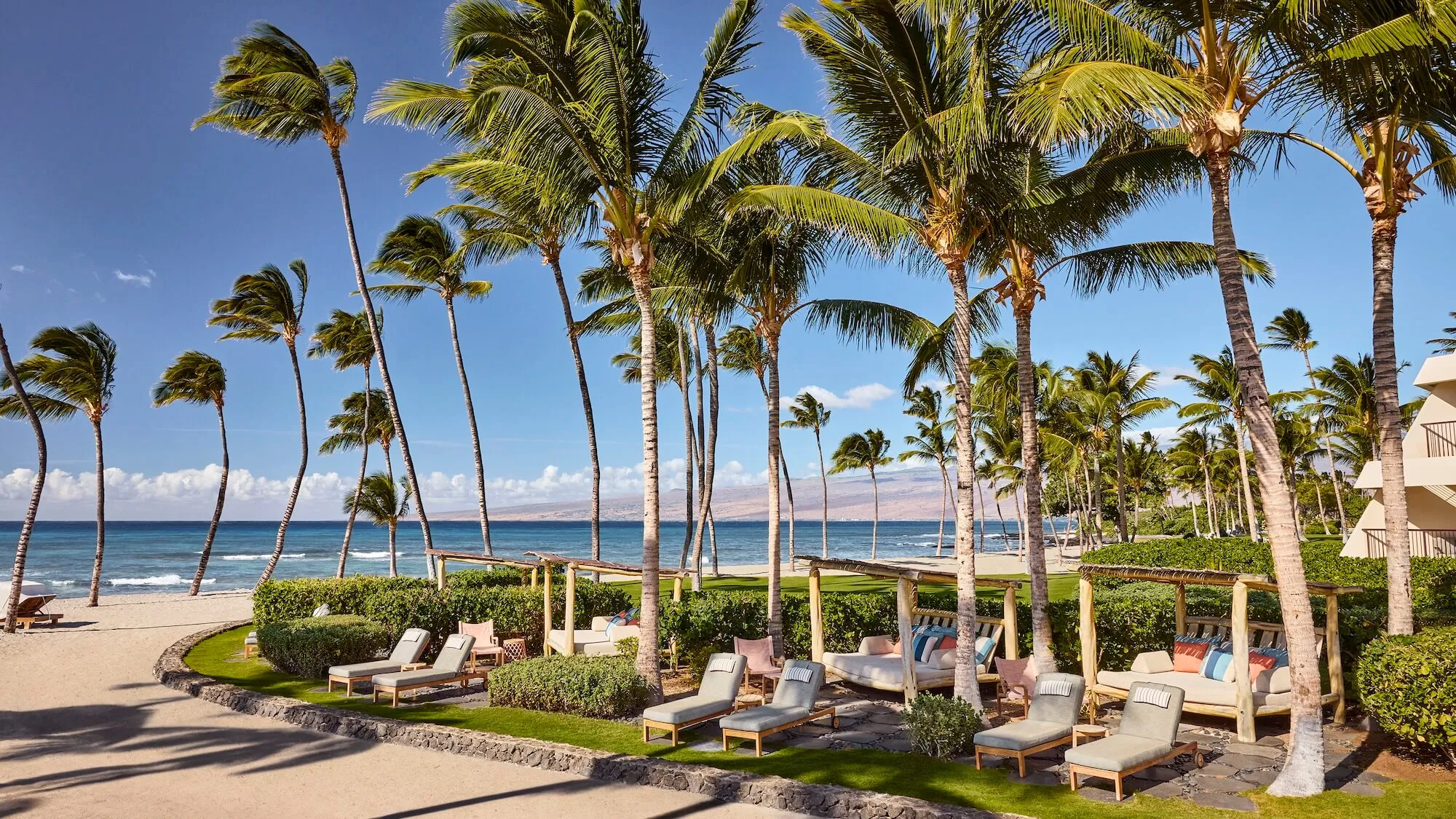 Gallery_Resort_MNL_Lifestyle_Beach_Halu