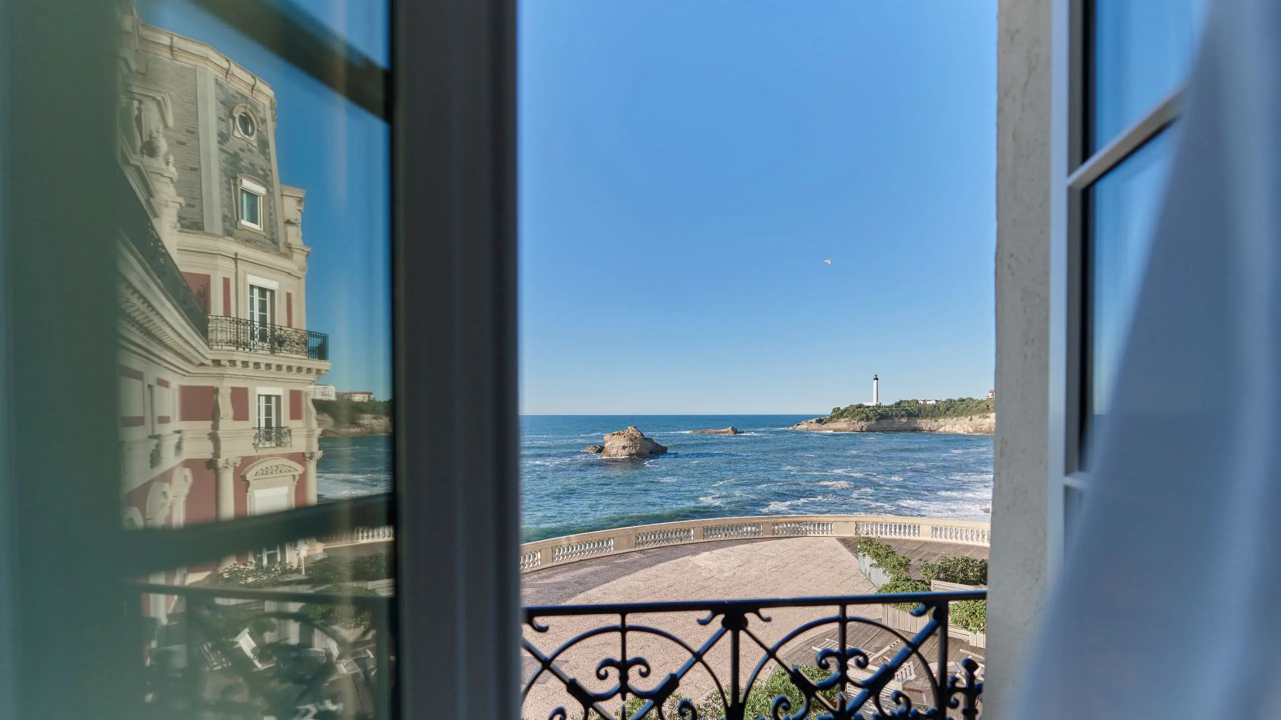 Hotel-du-Palais-Biarritz-P056-View-from-Guestroom.16×9