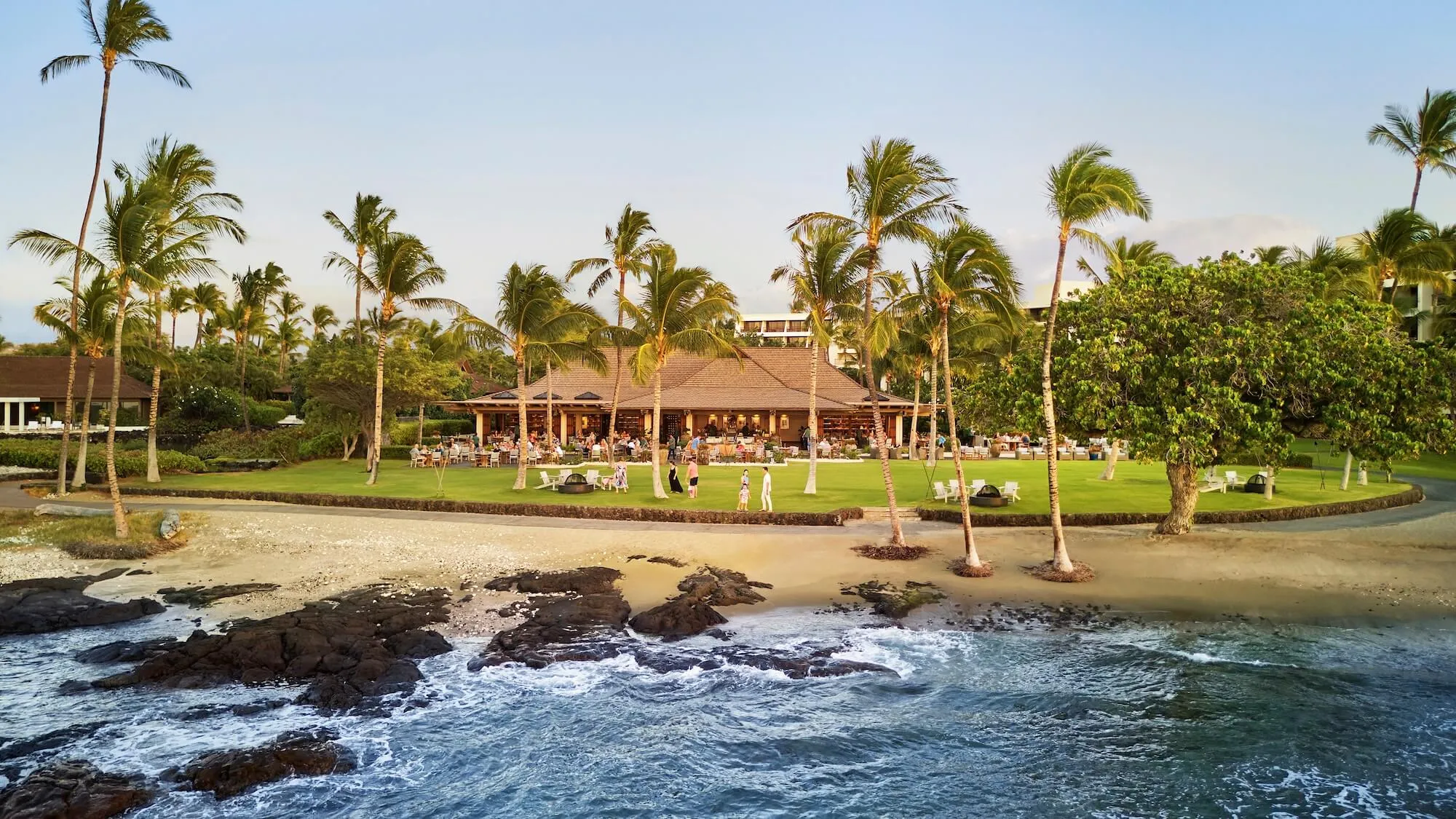 Resort_Gallery_MNL_Dine_Canoehouse_Drone