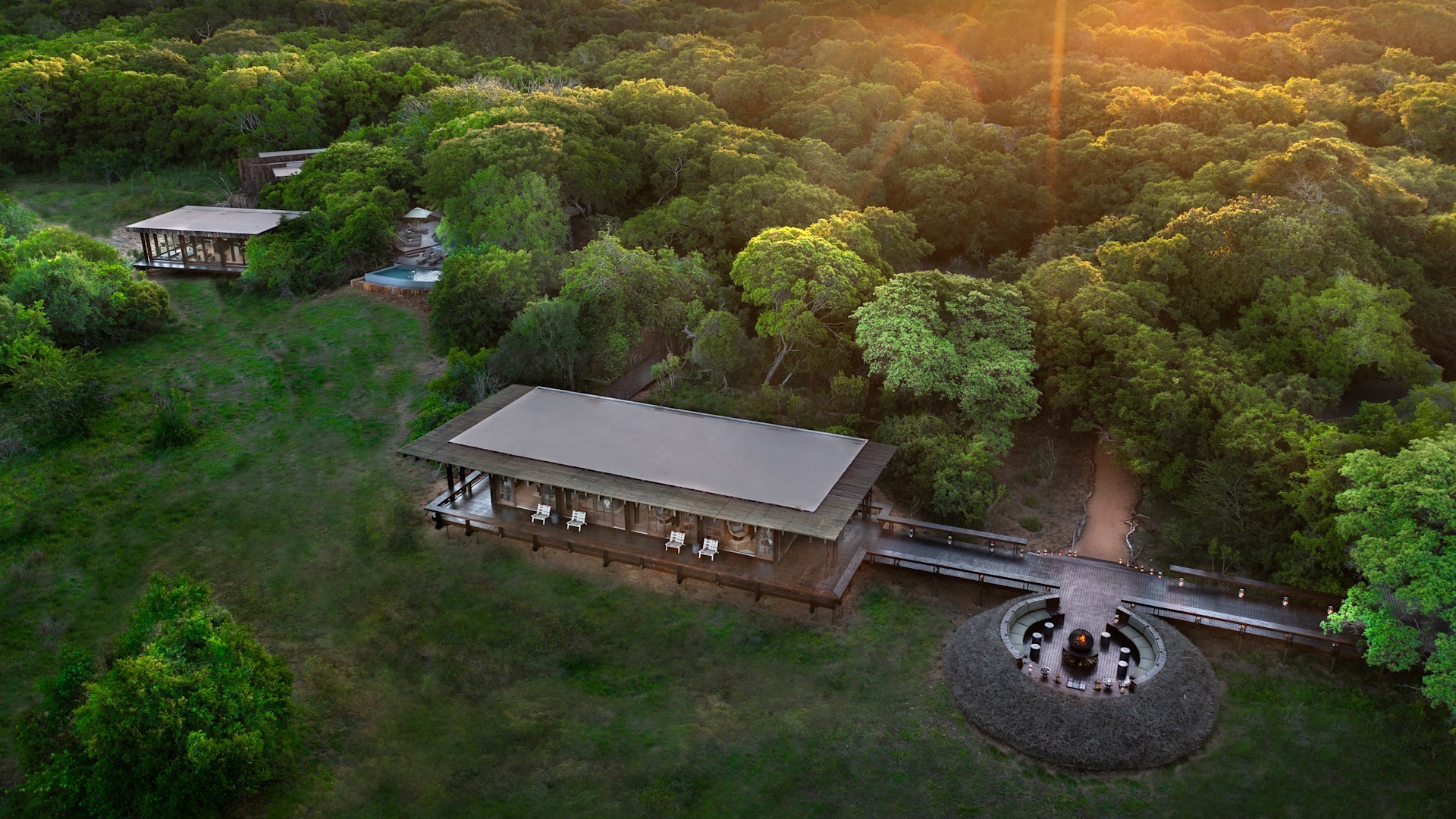 South-Africa-Phinda-Forest-Lodge-Guest-Area-Firepit_5
