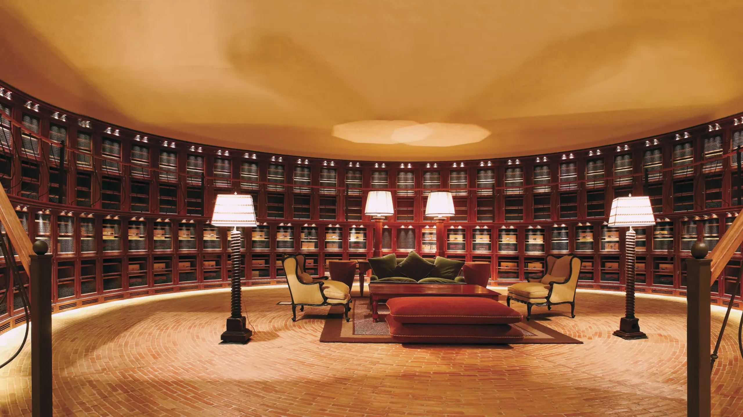 cantina_members_WIDE-LARGE-16-9