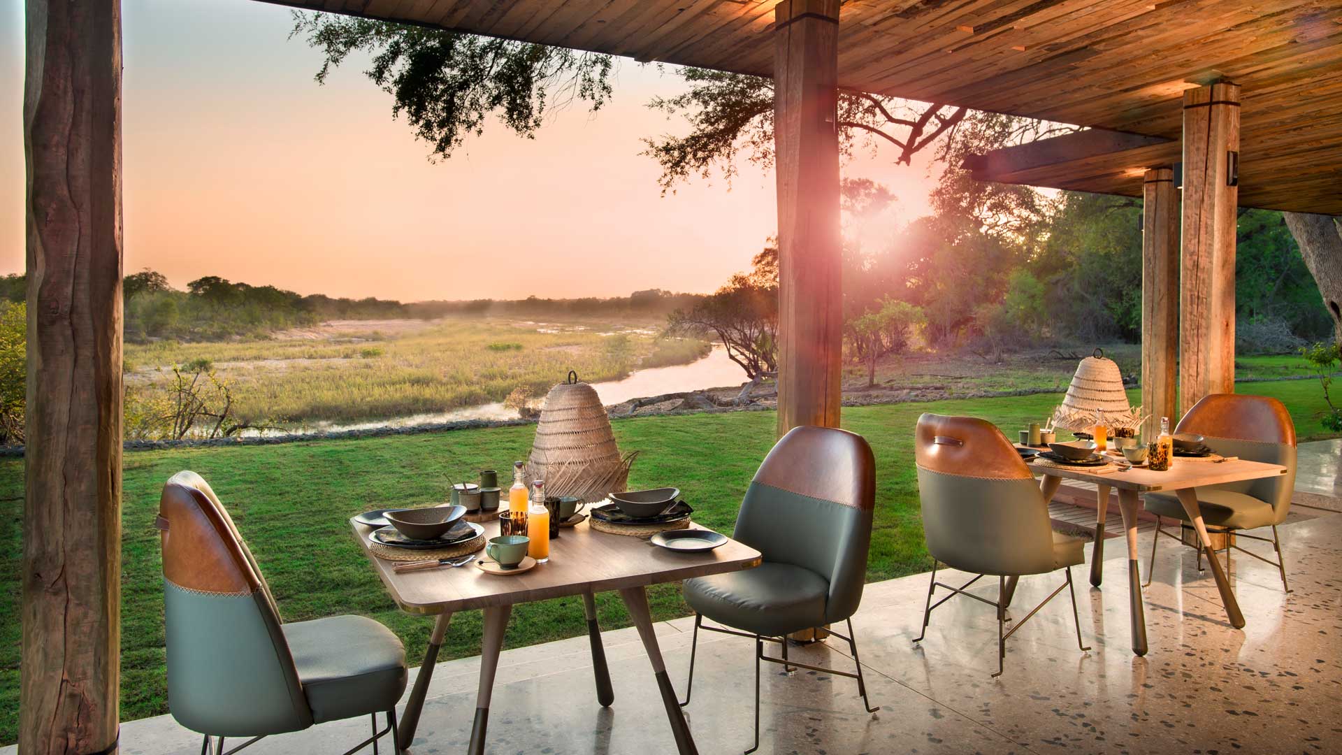 guest-dining-area-at-andbeyond-te