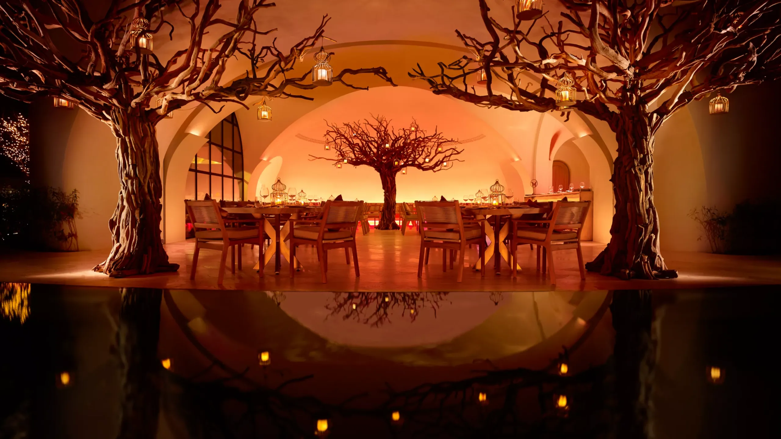 h0hlo-95770313-lvp2018-017_WIDE-LARGE-16-9