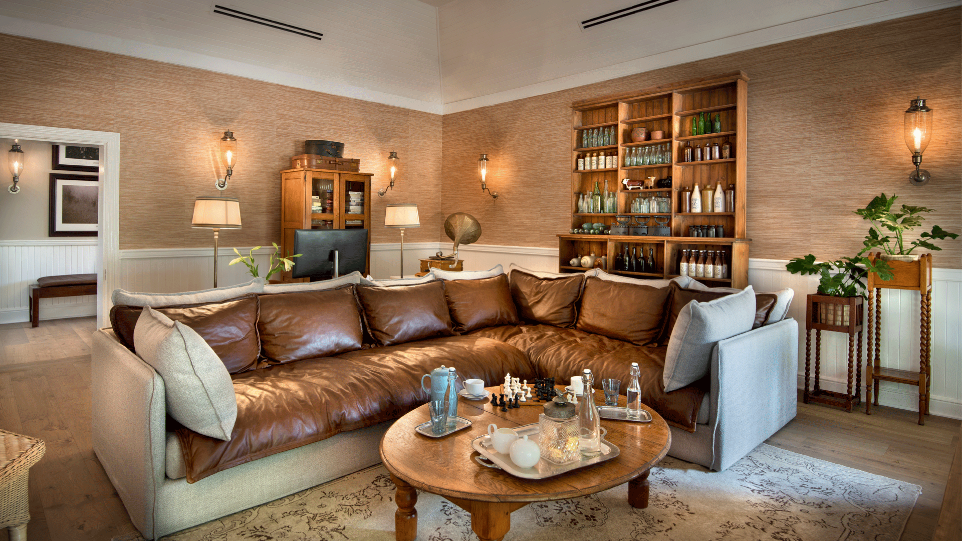 kirkmans-kamp-library-lounge