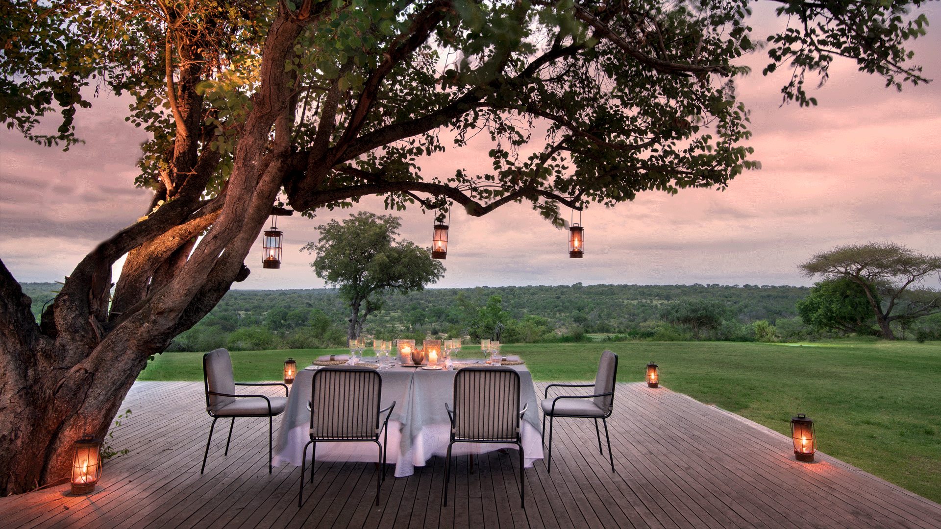 kirkmans-kamp-sunset-drinks-deck