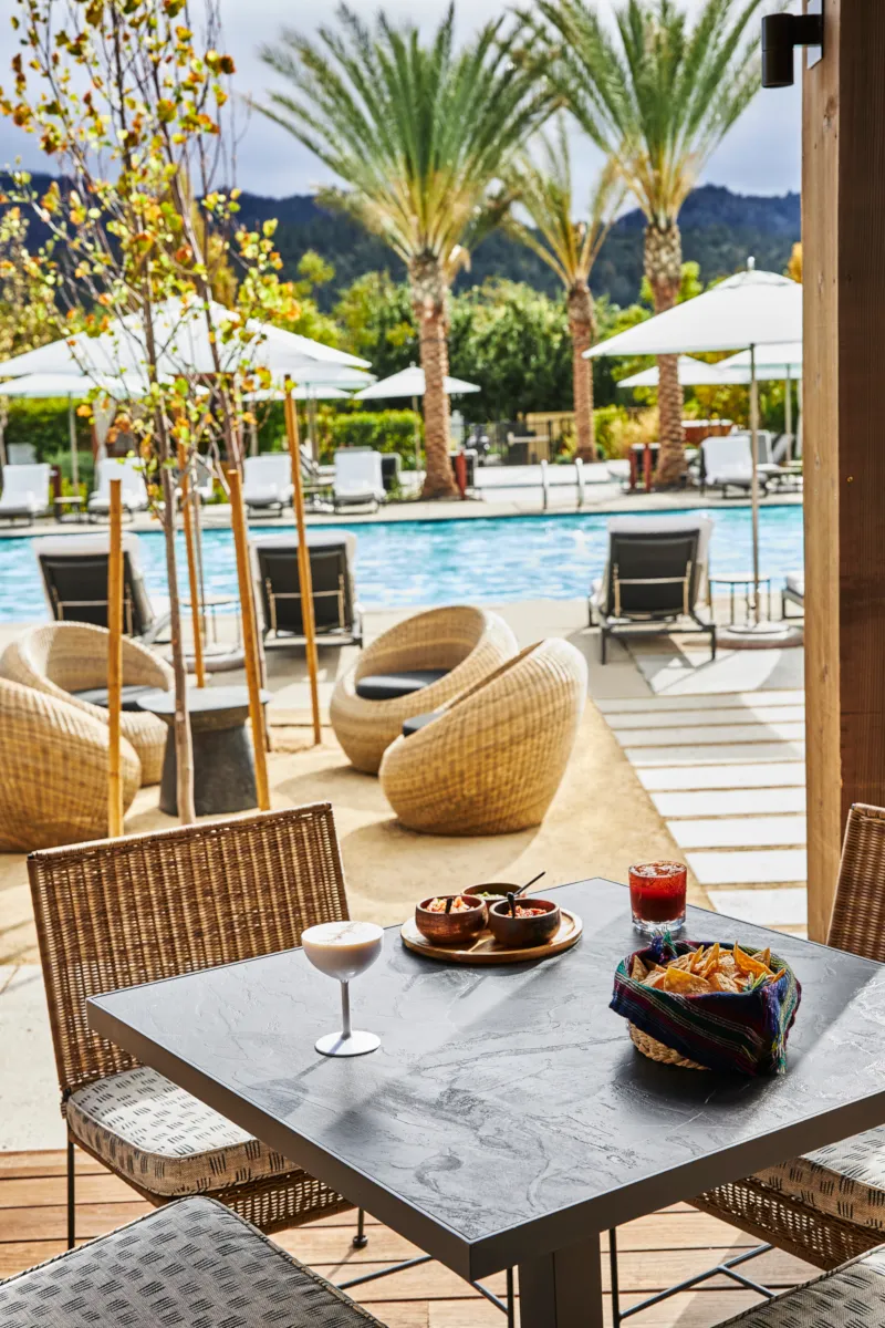 sol-gal-resort-10.23-pico-table-port