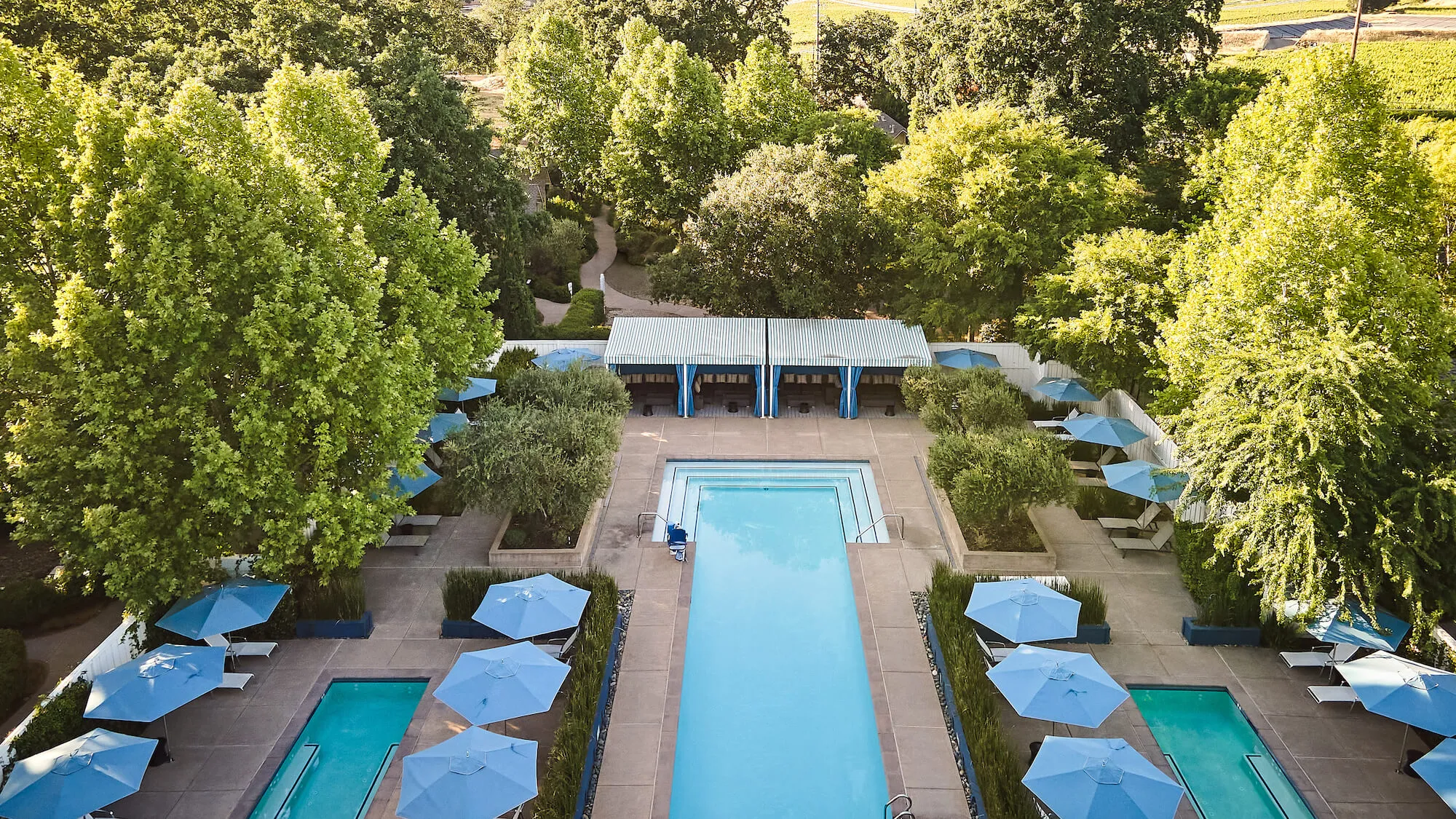 sol-gallery-bathhouse-resort-2