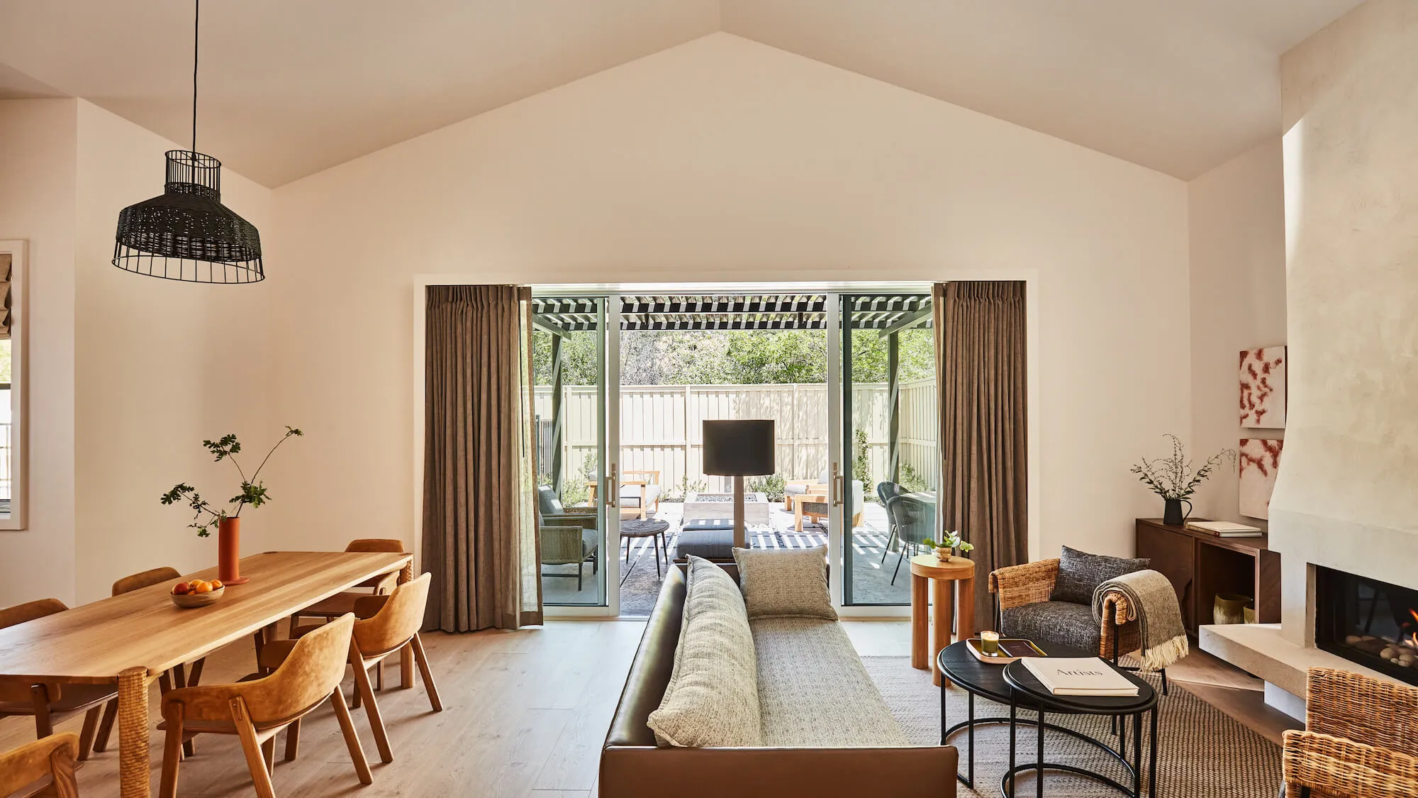 sol-resort-gallery-accommodations-livingroom