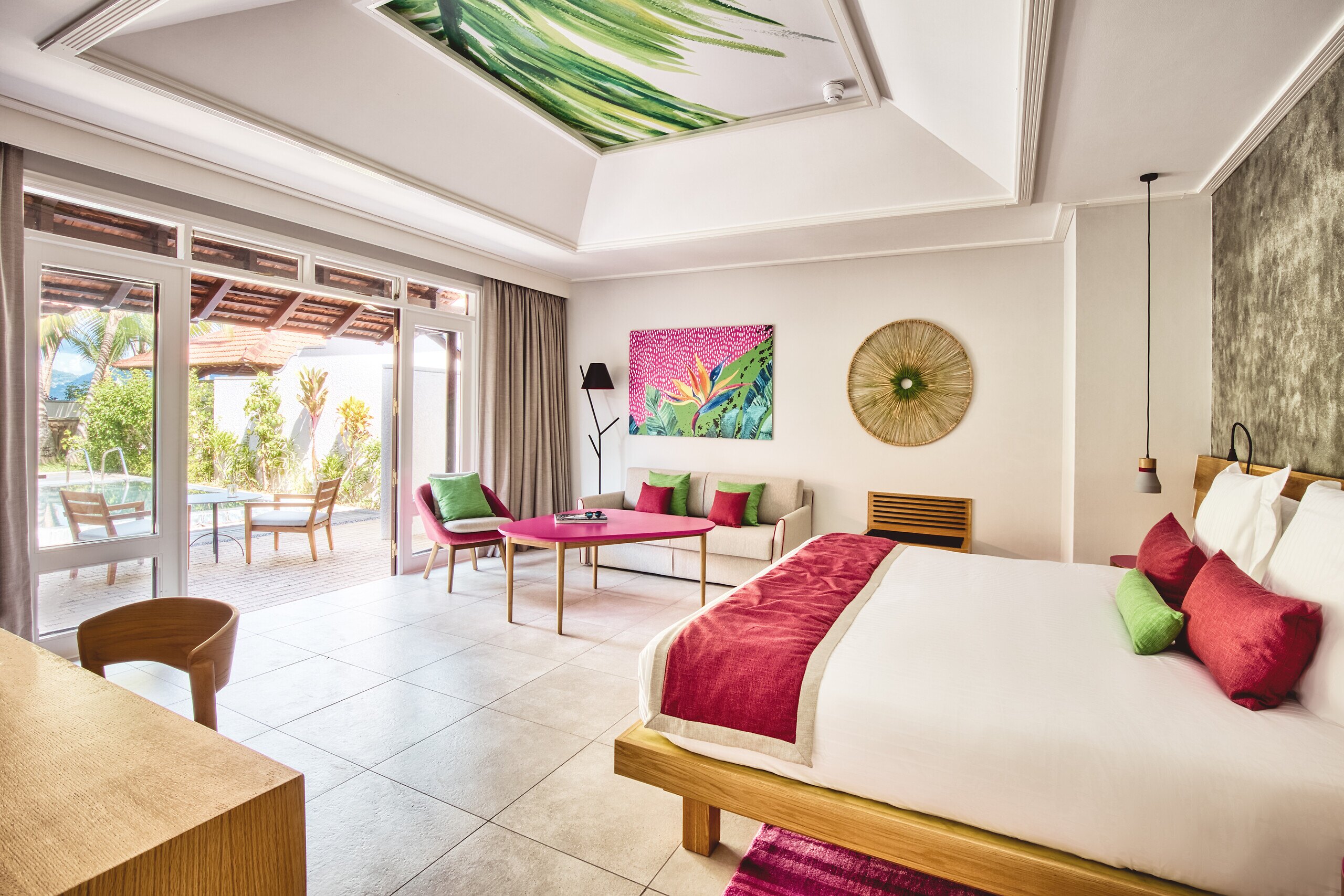 303445-i2tvxotgdd-swhr