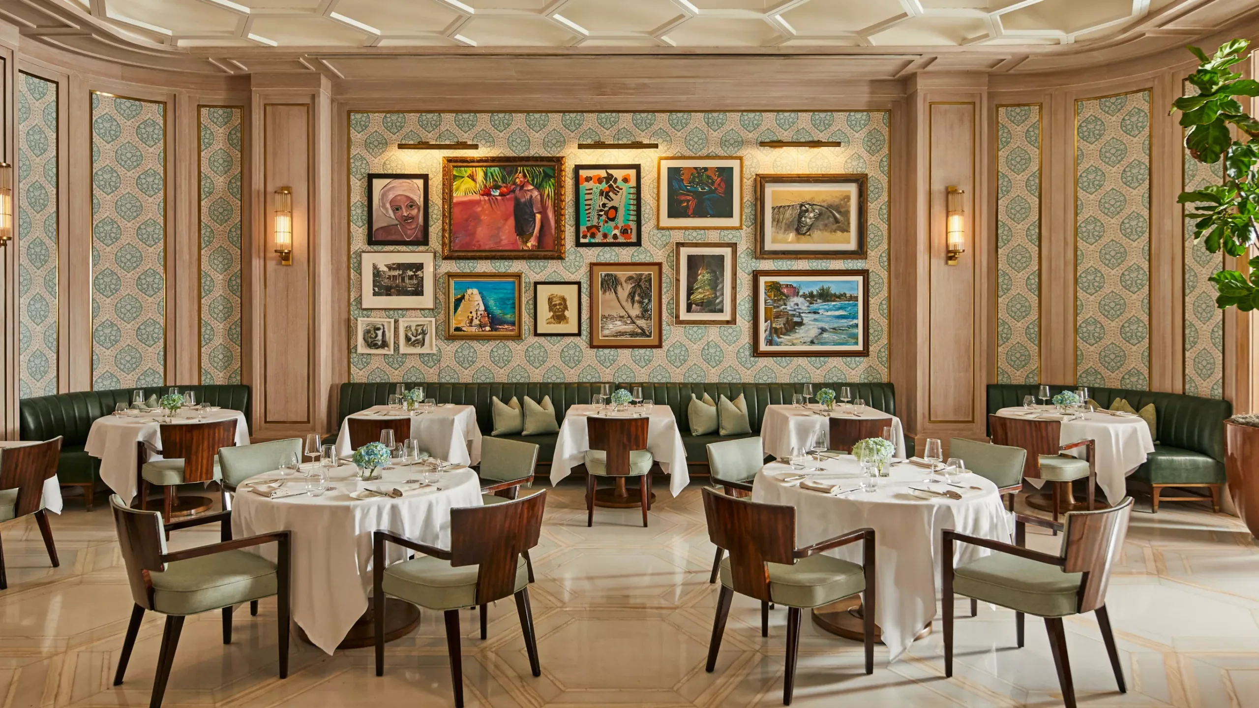 Cafe Boulud Exterior-2_WIDE-LARGE-16-9