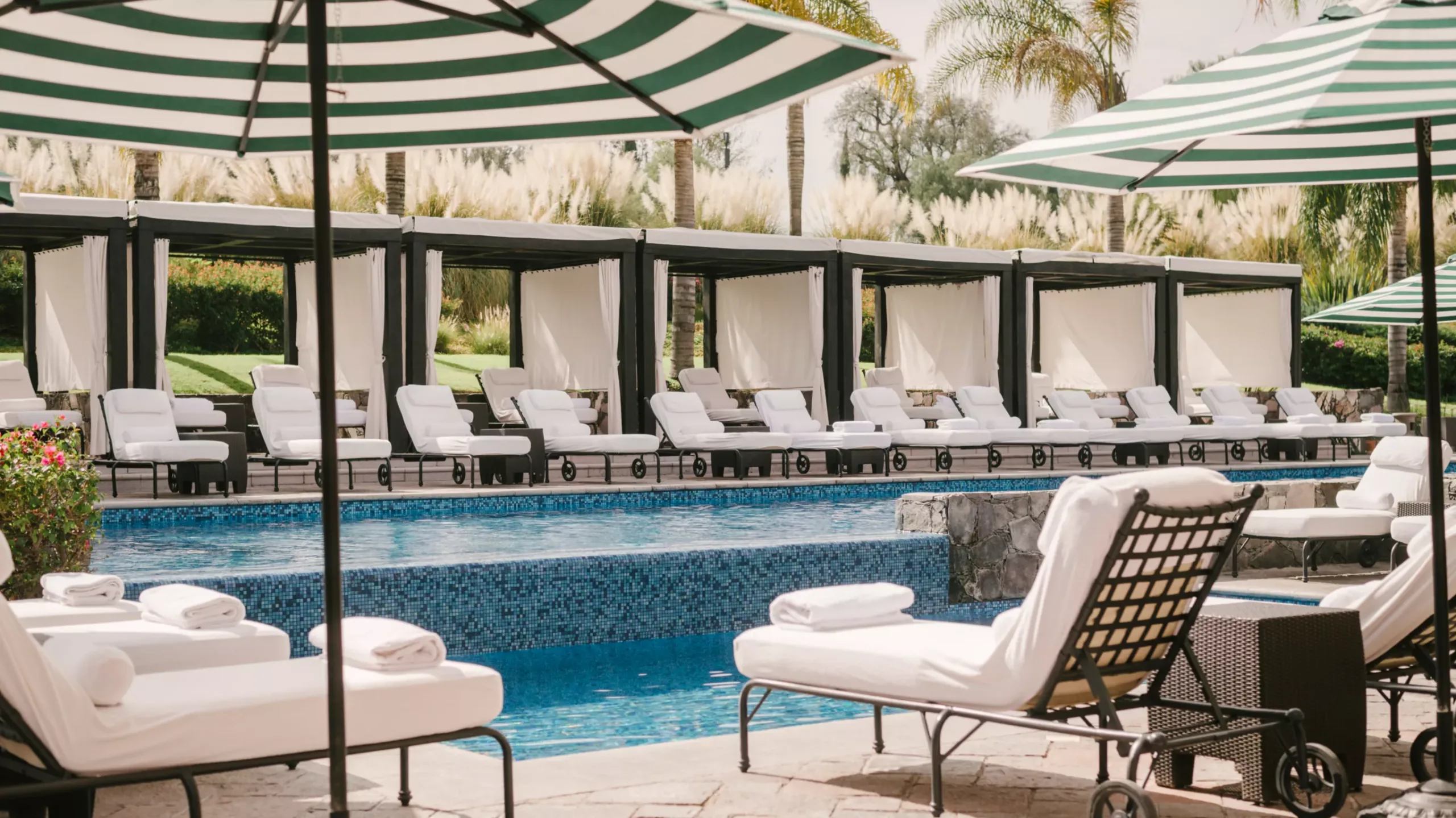 EZK_7332_WIDE-LARGE-16-9