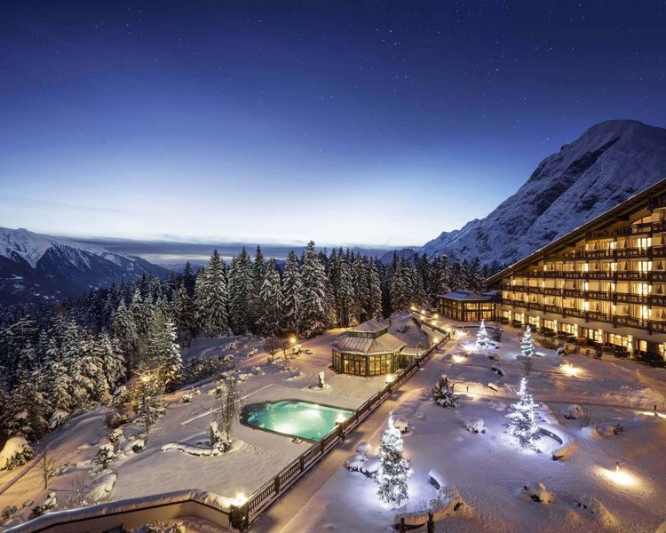 csm__c_Interalpen-Hotel_Tyrol_Winter_Aussenansicht_Nacht_e8ebfd5928