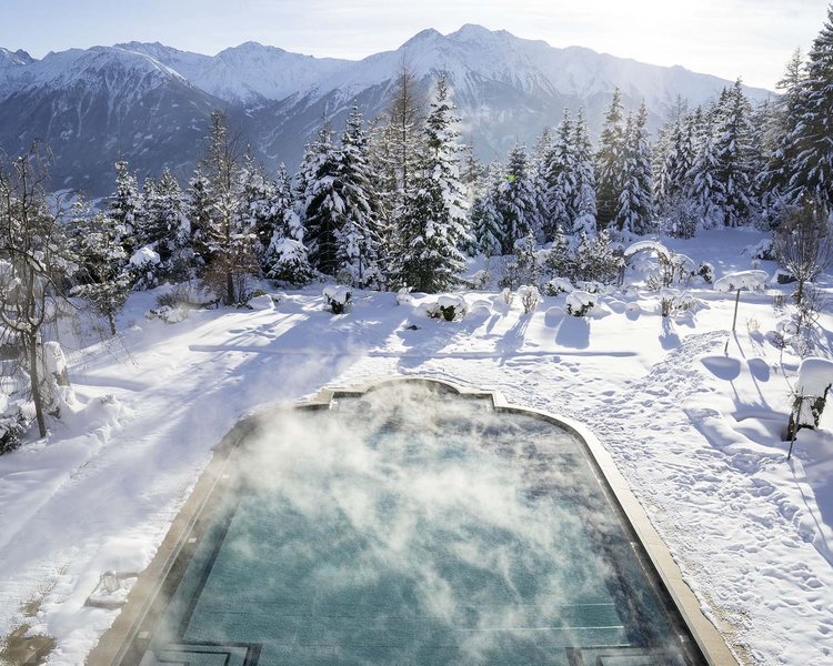 csm__c_Interalpen-Hotel_Tyrol_Winter_Poolblick_frontal_6cb50411eb