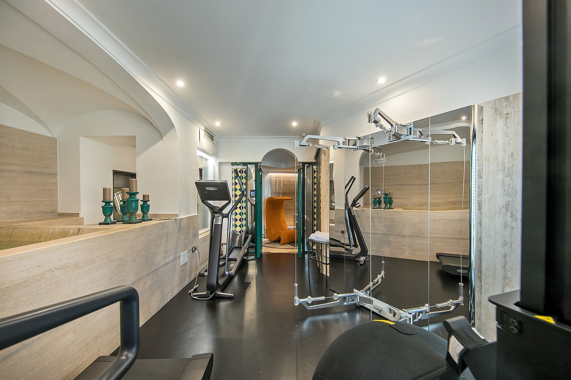 imgi_83_img-652-orig